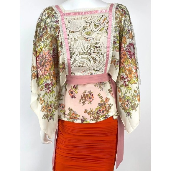 Tiny Anthropologie Side Tie Top Begonia Floral Blouse Square Neck Lace Kimono M - Picture 5 of 12